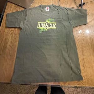 Olive green Hanes Lofteez The Vines medium adult T-shirt pre-loved
